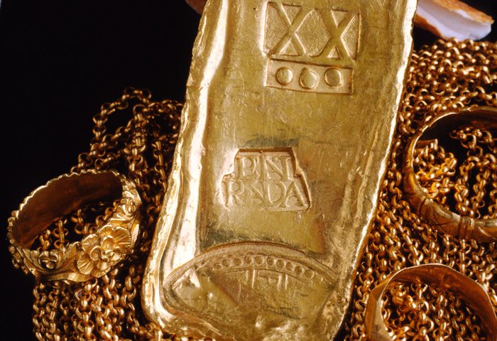 Caption 3- A Colombian gold bar of 20.75 kt struck at the Peña-Randa foundry 1621-22. Recovered from the Florida Keys wreck site of Nuestra Señora de Atocha - 1622.