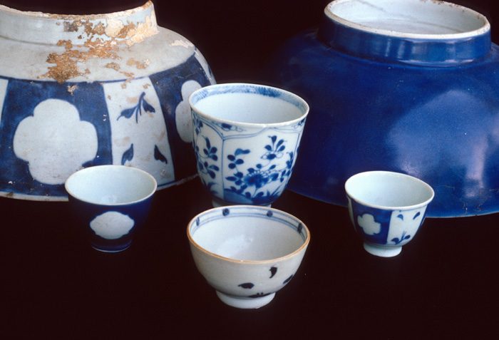 Caption 31- Fine blue on white porcelain cups and containers. -1715 Fleet